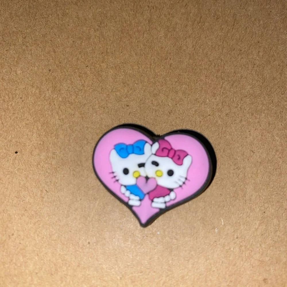 🐊6/$12🐊 Hello Kitty Heart-Shaped Croc Charm